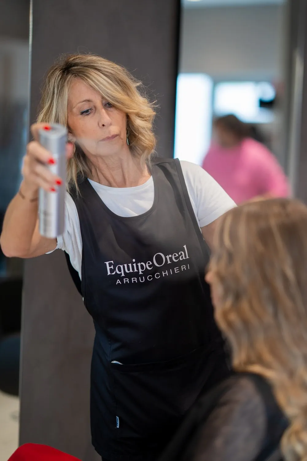 Taglio e piega al salone Equipe Oreal Parrucchieri